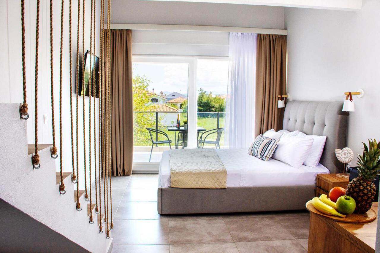 Sithon Diamond Suites Nikíti Kültér fotó