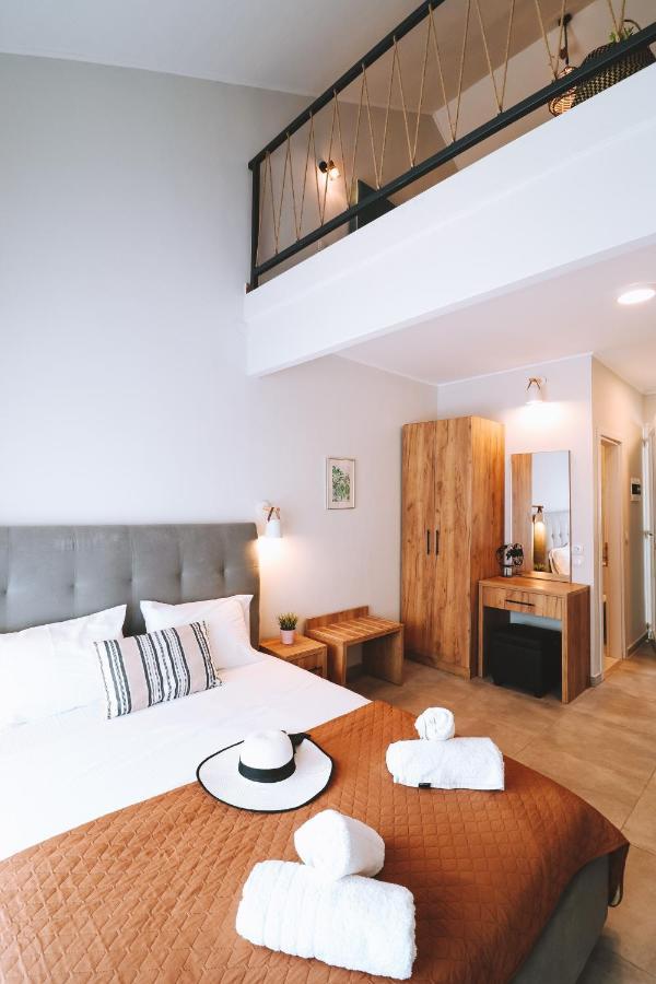 Sithon Diamond Suites Nikíti Kültér fotó